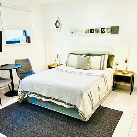 Gibraltar Central Suites Extérieur photo