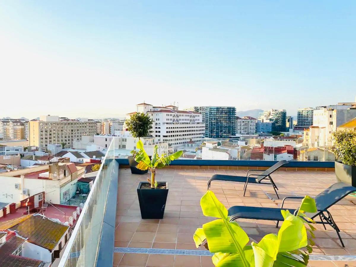 Gibraltar Central Suites Extérieur photo