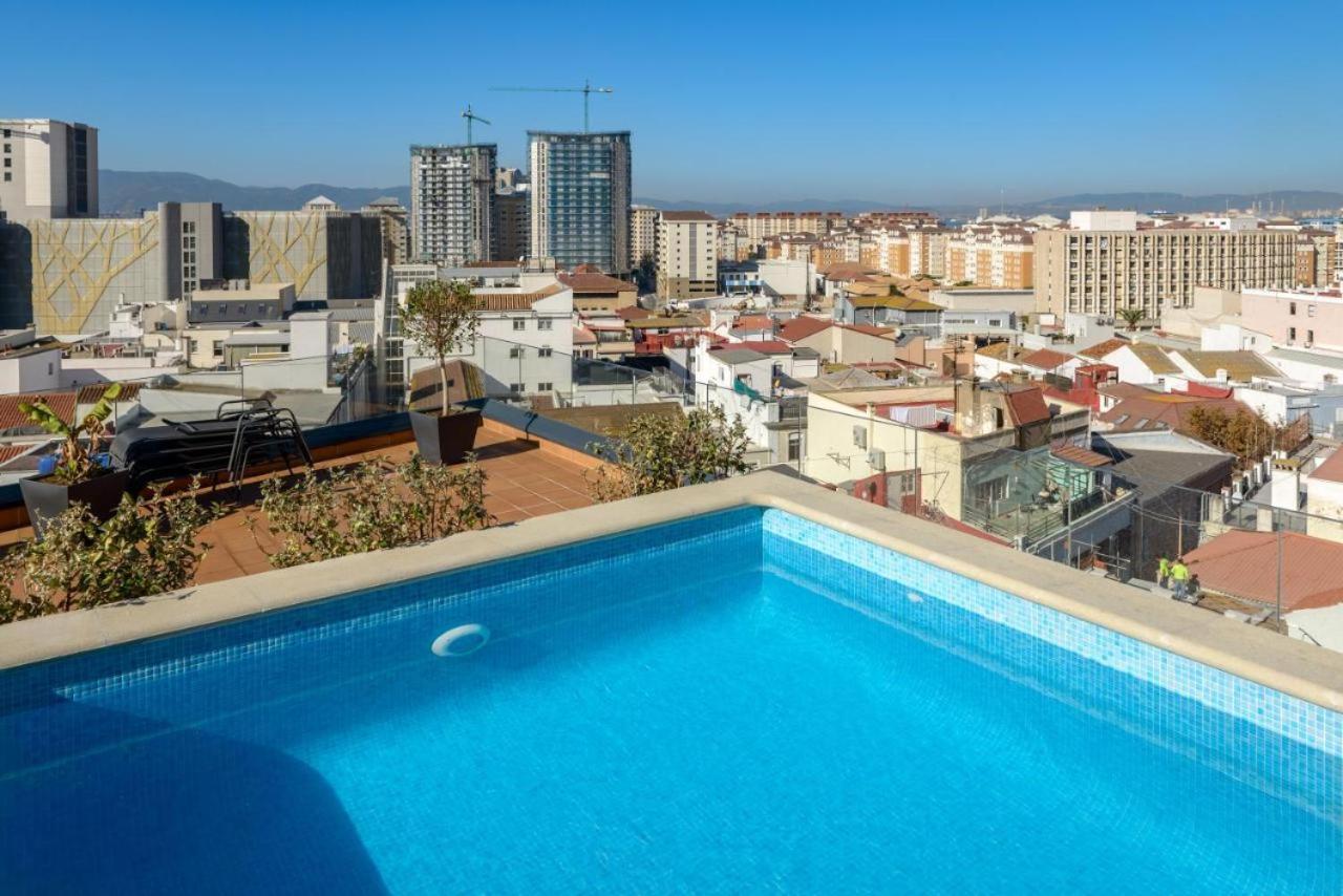 Gibraltar Central Suites Extérieur photo