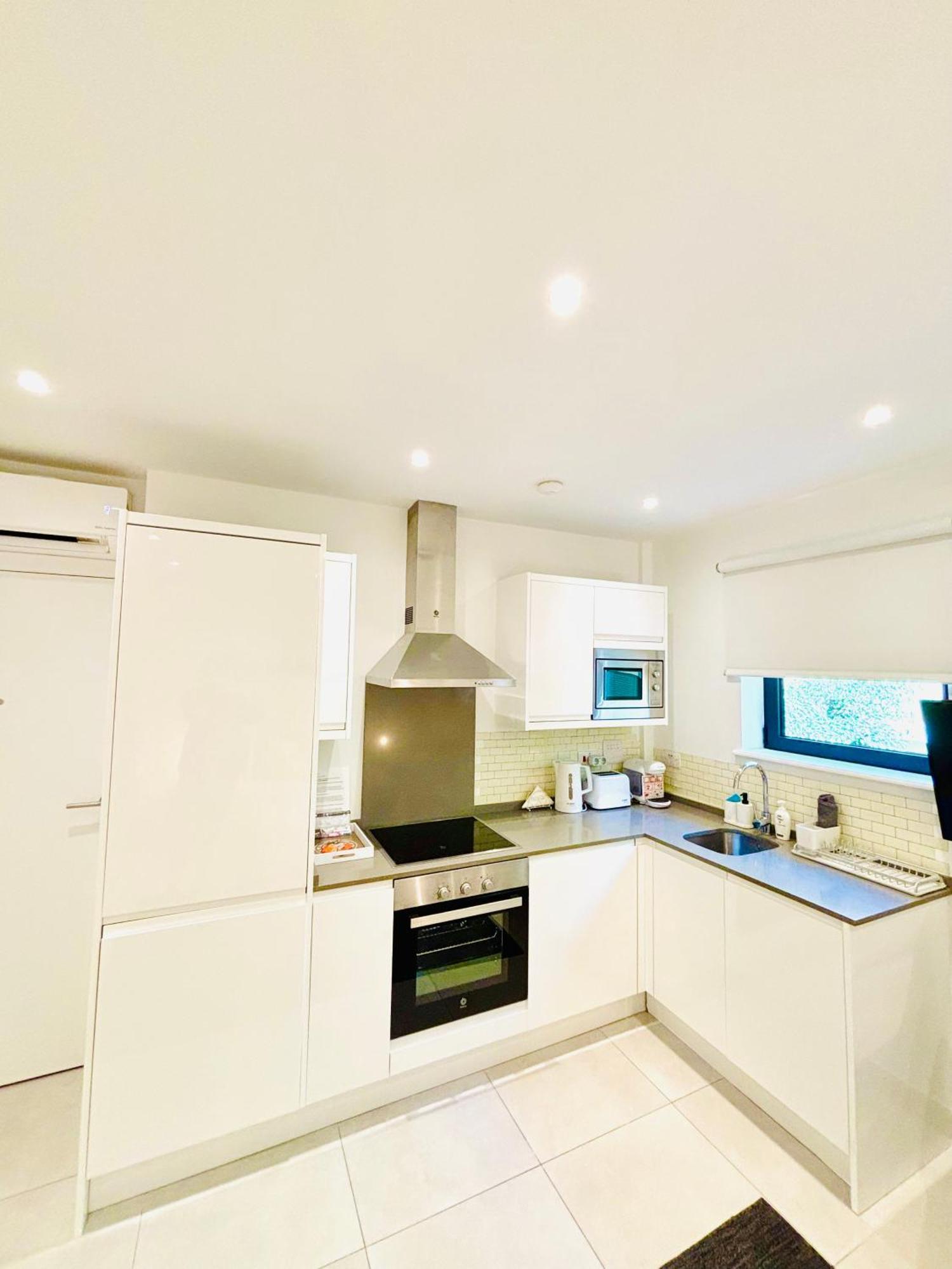 Gibraltar Central Suites Extérieur photo