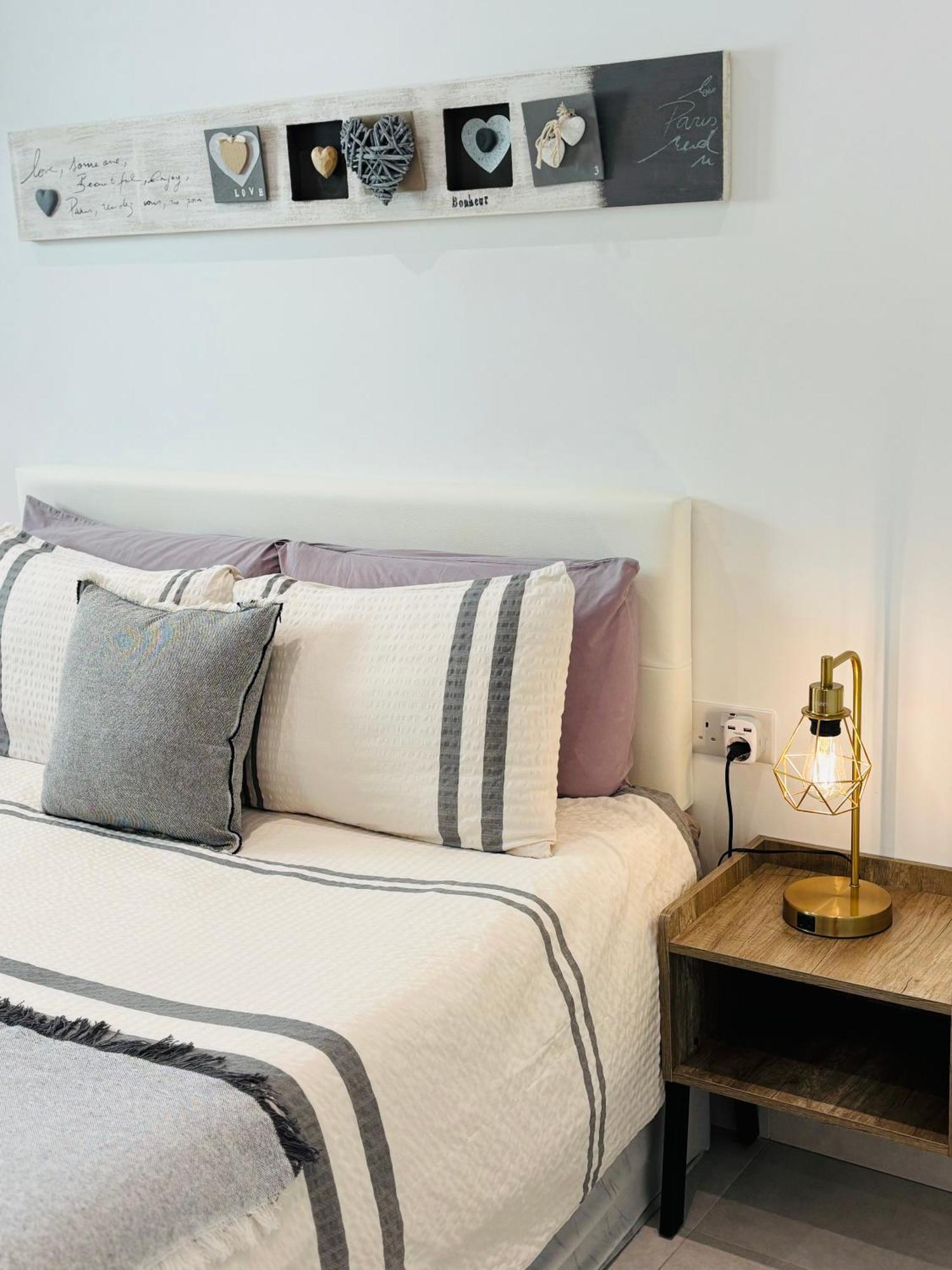 Gibraltar Central Suites Extérieur photo