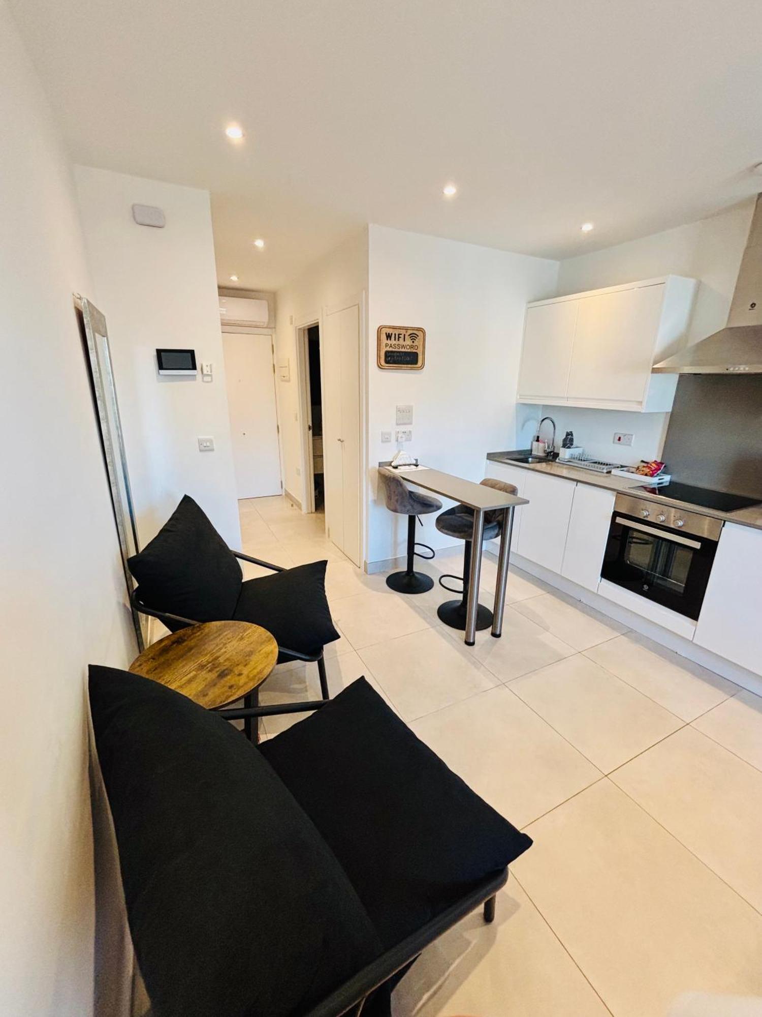 Gibraltar Central Suites Extérieur photo