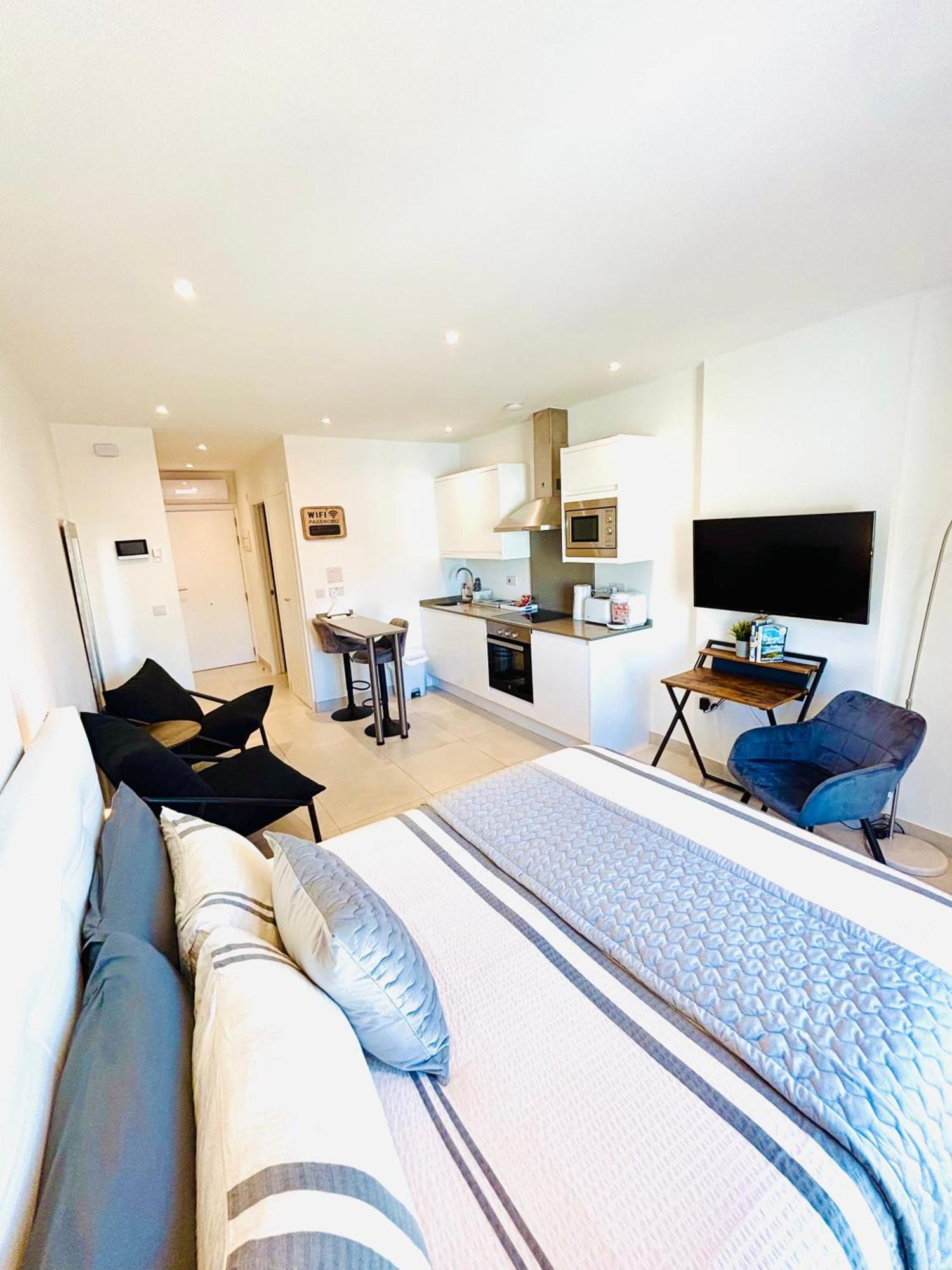 Gibraltar Central Suites Extérieur photo